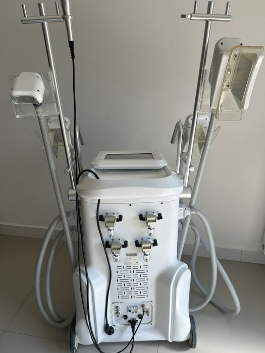 Vand Aparat Criolipoliza cu 5 manipuli. Perfect functional