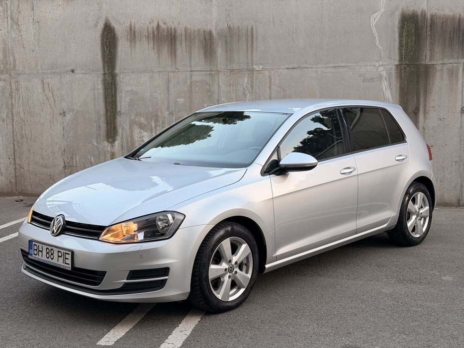 Volkswagen Golf 7 diesel/ Scaune invalzite/ senzori fata spate/Jante