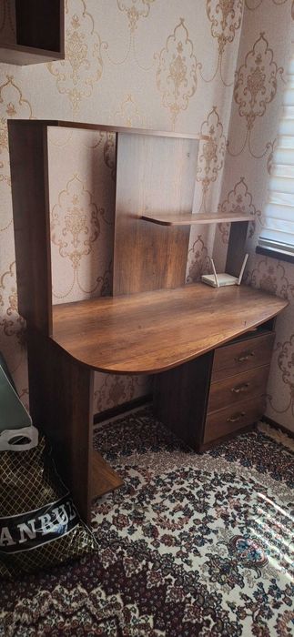 Компьютерный стол Kompyuter stoli sotiladi