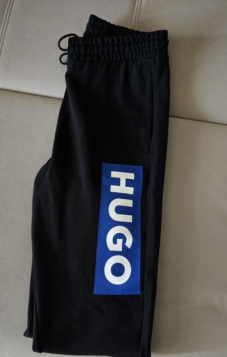Pantaloni hugo originali