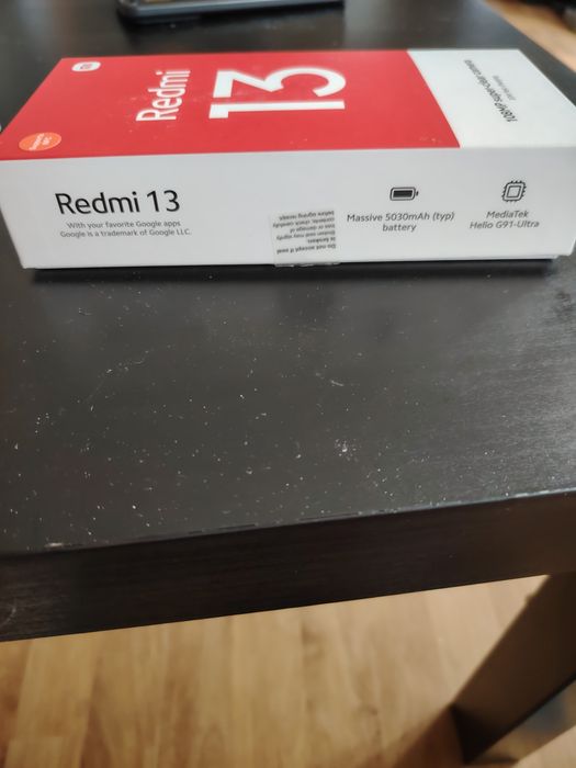 De vânzare telefon xiaomi redmi 13 utilizat