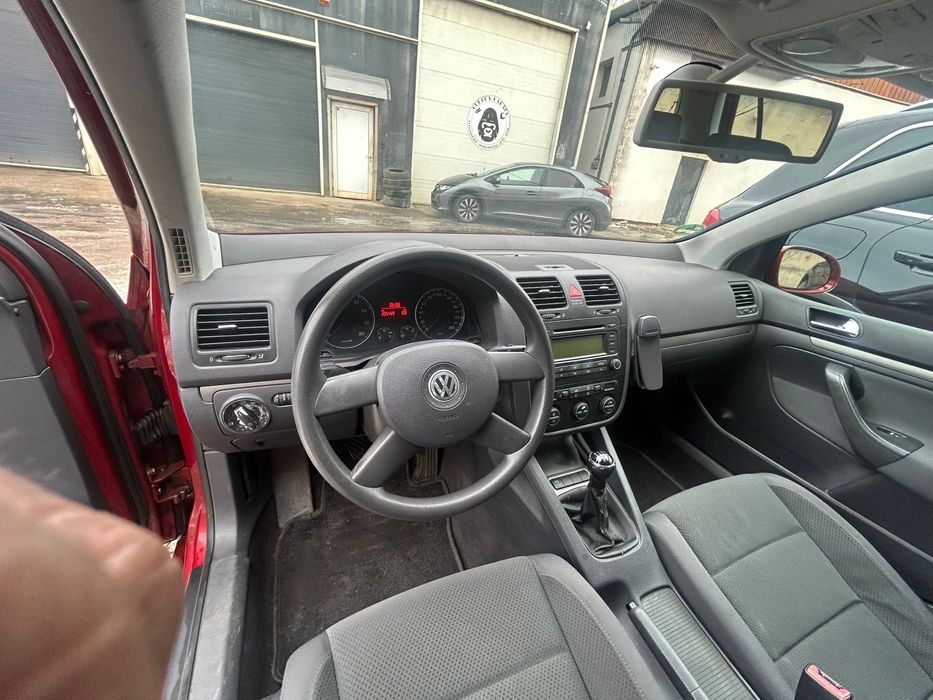 Vand Golf V  1.6 FSI 116 cp