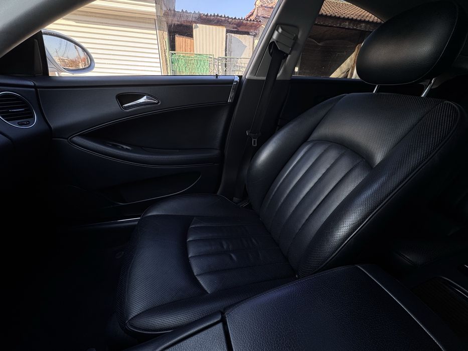 Mercedes-benz CLS 500