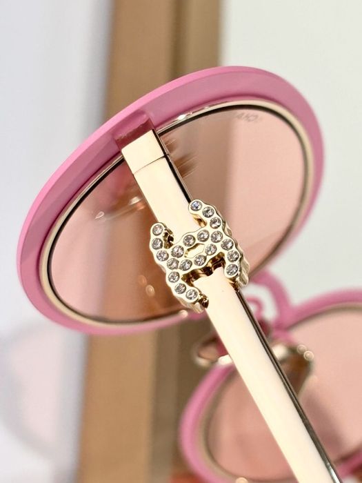 Ochelari de soare Chanel , calitate premium , pe comanda , noi