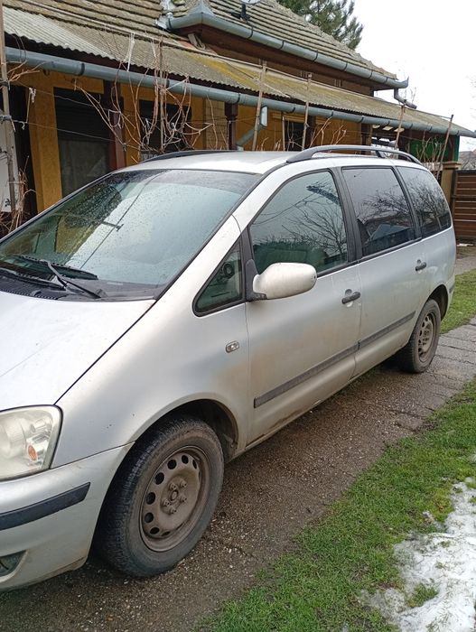 Vand Ford Galaxy din anul 2000
