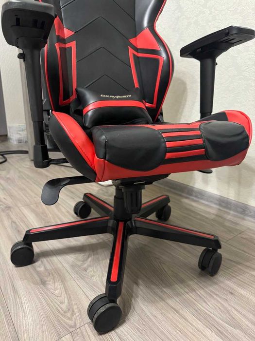 Игровое кресло Dx Racer  оригинал