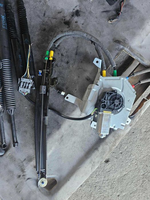 Bmw F11 Багажник брава електрически щора заден капак Бмв ф11 5 серия