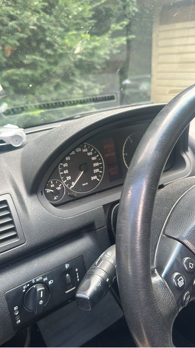 Vand sau schimb Mercedes A 180 cdi