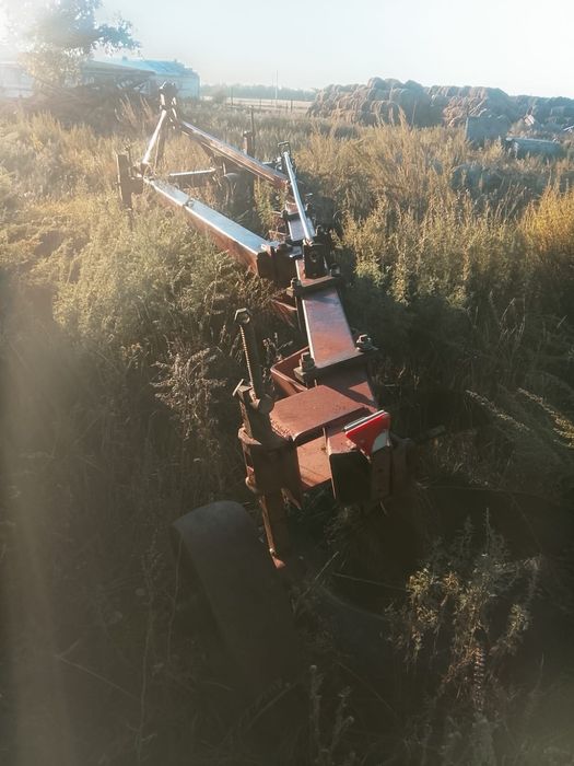 Продам плуг 8-корпусный полунавесной под К-701.