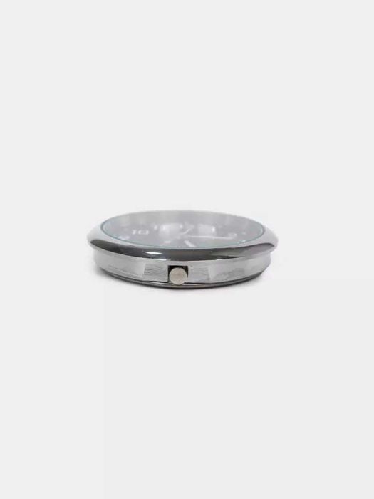 Avtomobil uchun soat