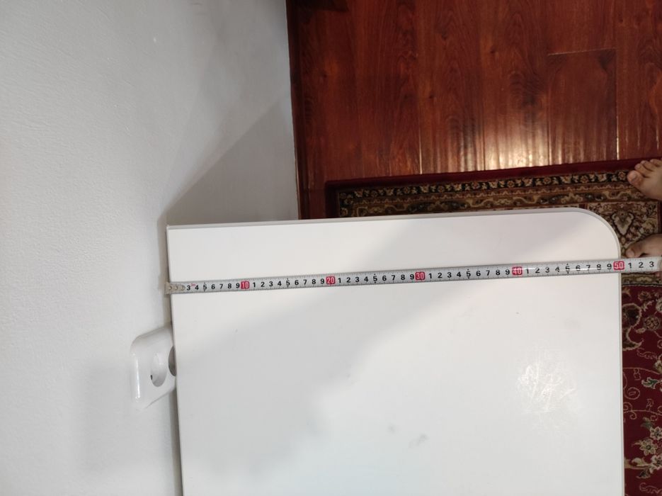 Стол с выдвижными ящиками