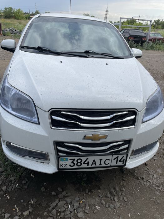 Сдам в аренду (авто ) автомобиль  (машину)  :)