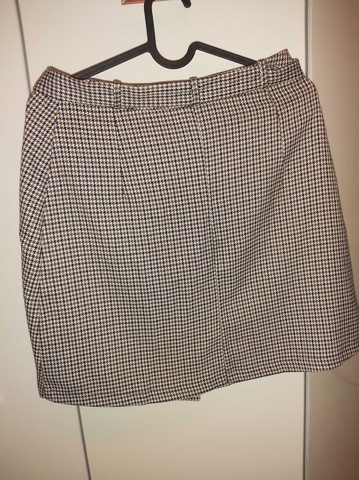 Дамска пола , каре