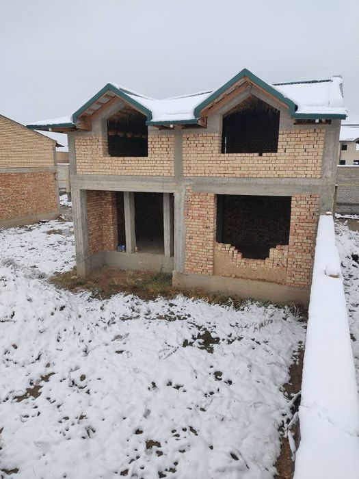 Продётся Дача на Чарваке. Дачный поселок