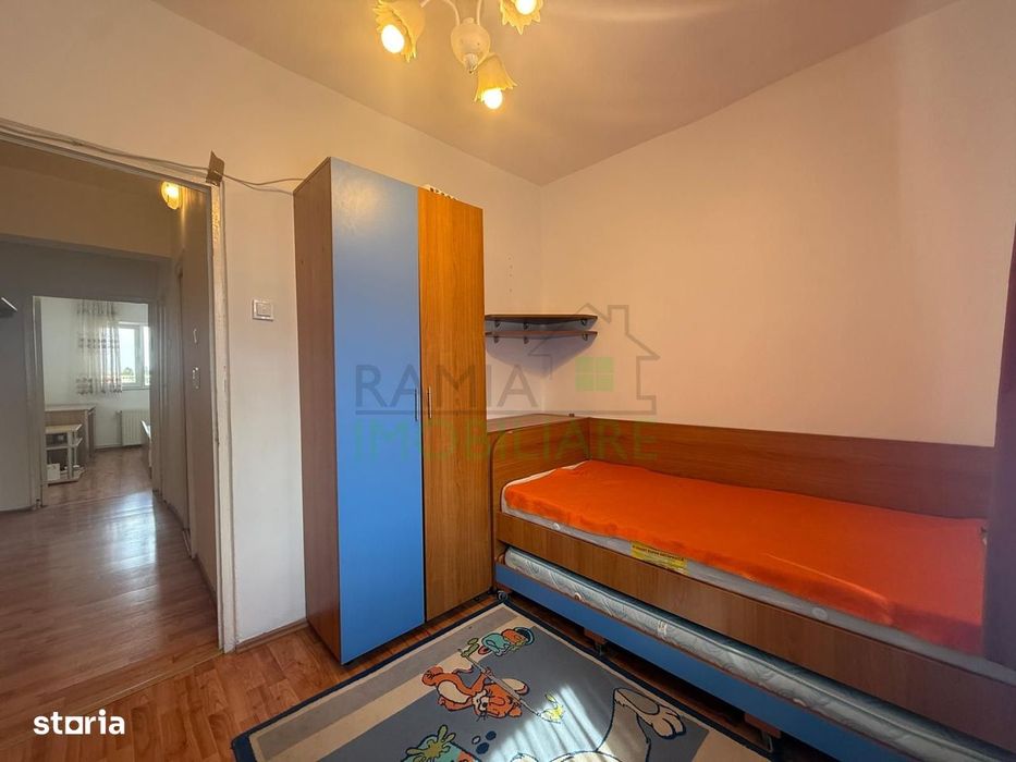 Apartament 3 camere decomandat cu 2 băi în Calea București