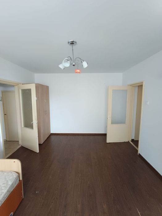 Apartament de închiriat