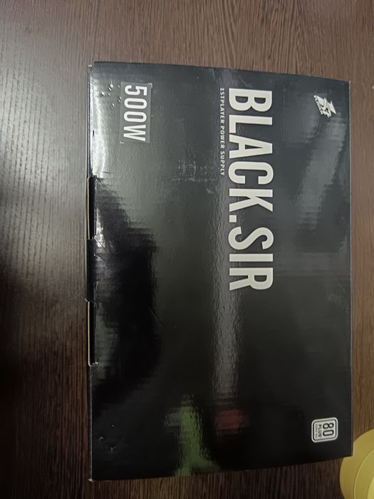 Продам блок питания black.sir на 500 в, бу, стоял больше года