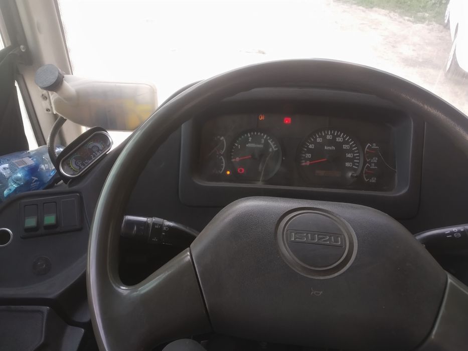 Isuzu le 60 zapchasta sotiladi