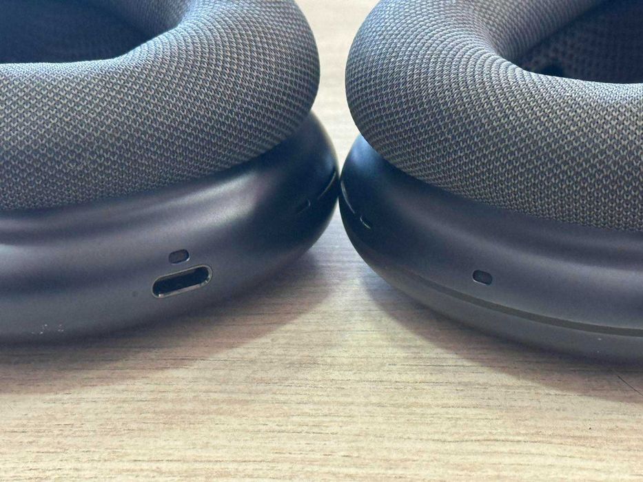 Apple AirPods Max