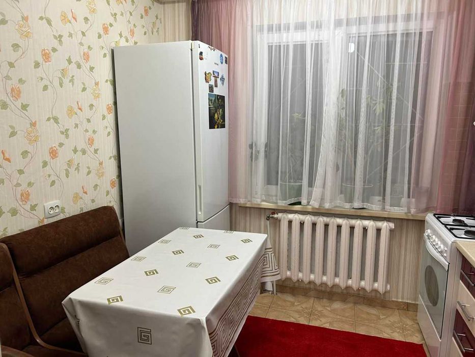 Дава се под наем Двустаен апартамент в София, Люлин 10 - 51 кв.м за 325 € - Снимка #2