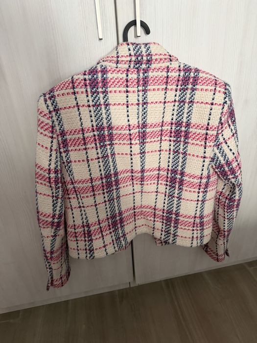 Сако на марката Zara