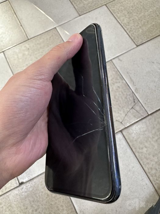 Iphone 11pro sotiladi