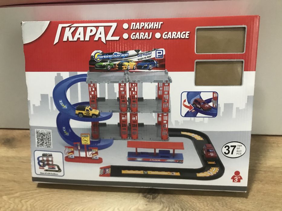 Писти, гаражи Hot Wheels и други