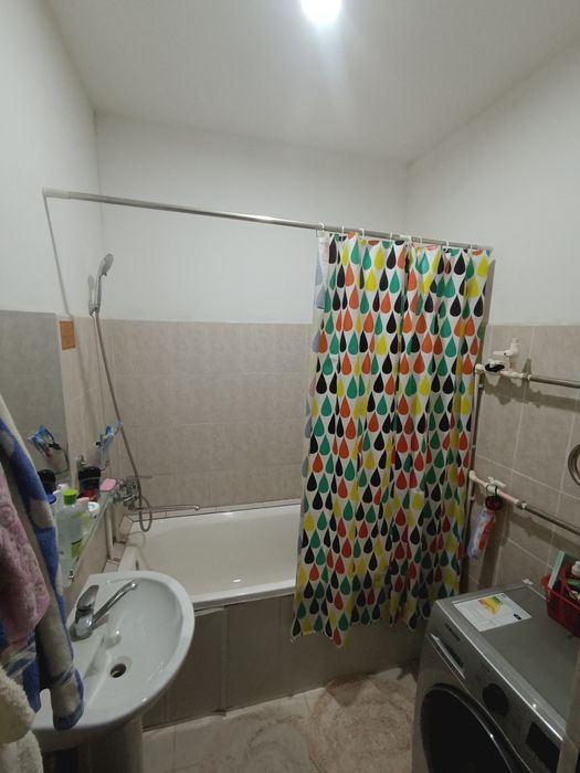 Уй сотилади 9 7 2