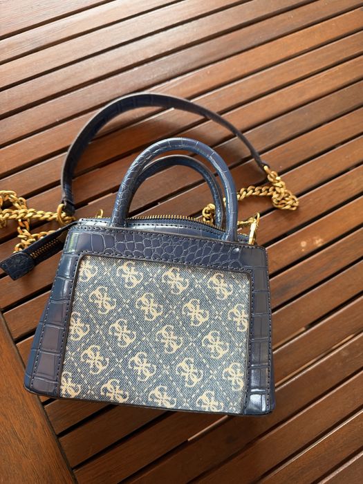 Чанта Guess нова