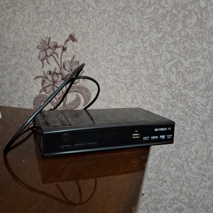 Продам dvd player и два тюнер Т-2