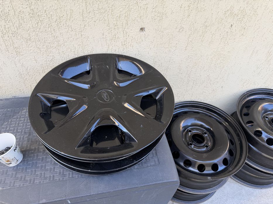 4 Jante tabla Ford Fiesta plus capace/piulite