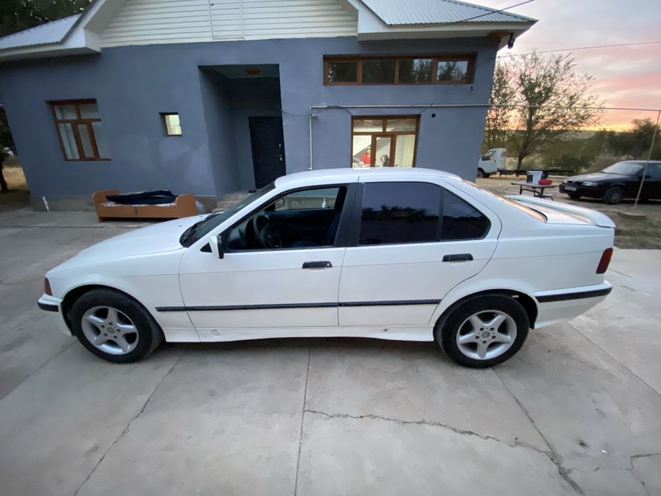 Продается машина Bmw 318