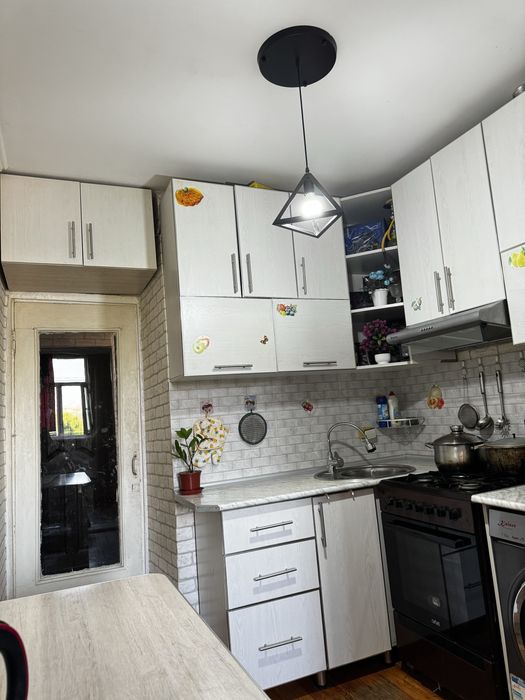 Срочно продается квартира 4/2