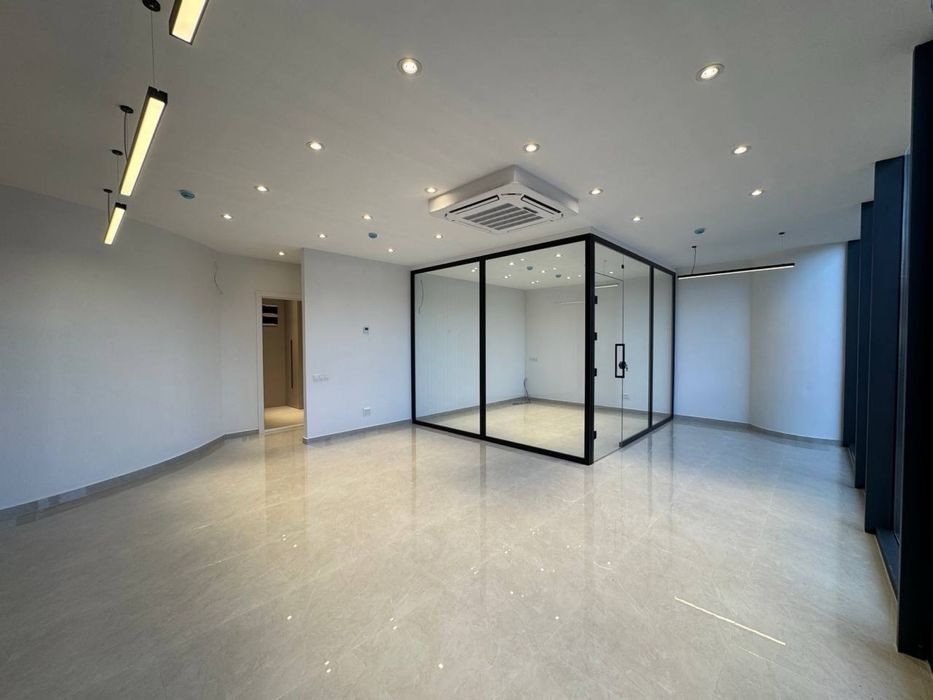 Зарафшон БЦ 53 м2 аренда офиса 1 этаж Яккасарай