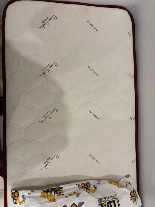 Детски кошари (легла) с матраци