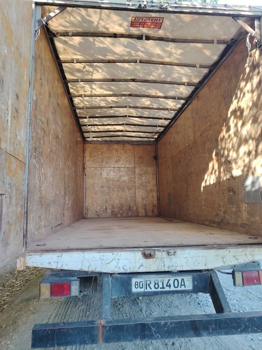 Isuzu SNJ terilgan yili 2009