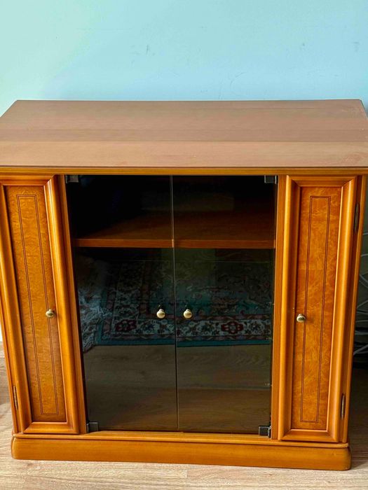 Масивен комплект Бюфет + Витрина + ТВ/Видео Шкаф