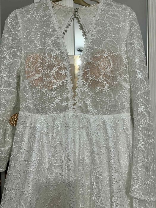 Vand rochie ideala pentru cununie