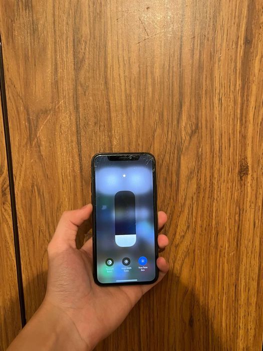 Продам срочно iPhone 11 Pro 256GB
