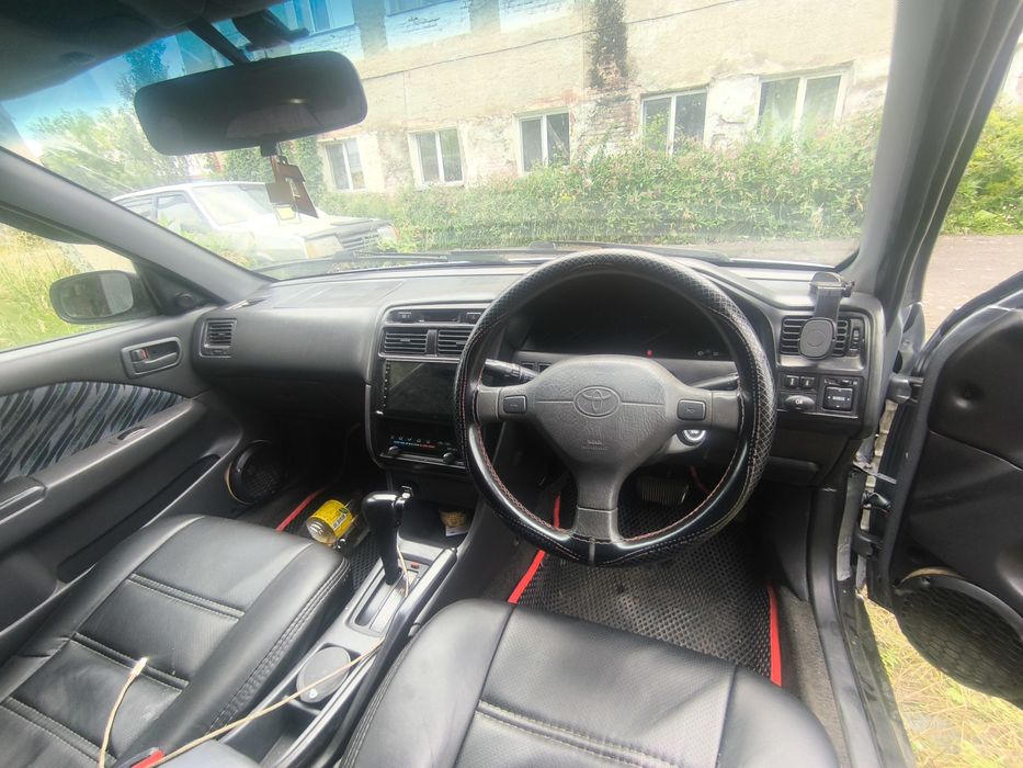 Toyota Caldinа 
Тойота калдина 190