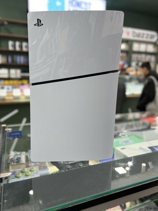 Playstation 5 slim Почти новая