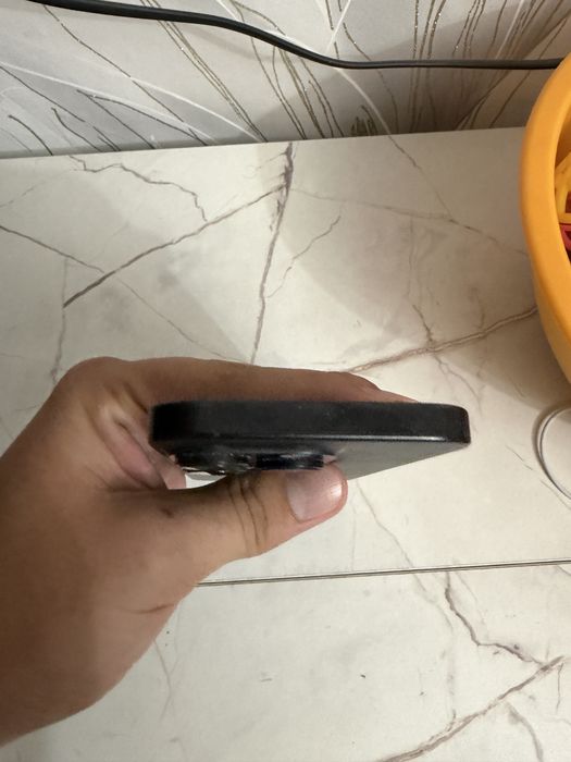 iPhone 16 pro black titanium