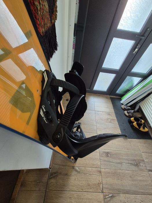Vând snowboard ROME SDS ROCKER