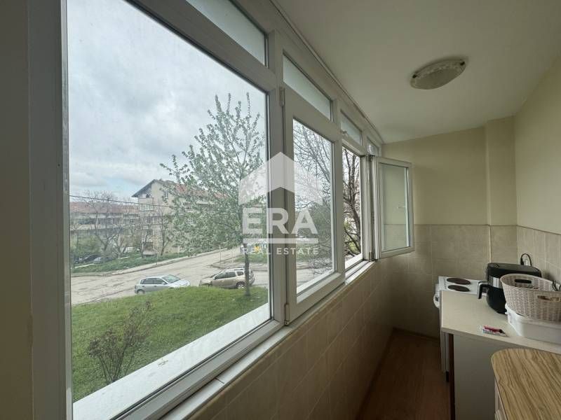 Продава се Тристаен апартамент в Русе, Дружба 2 - 111 кв.м за 1485 €/кв.м - Снимка #2