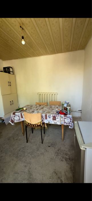 Абдурахмонов. 32. Мактаб кўчасида. Жойлашкан. 3.5 Сотих. 5. Та Хона.