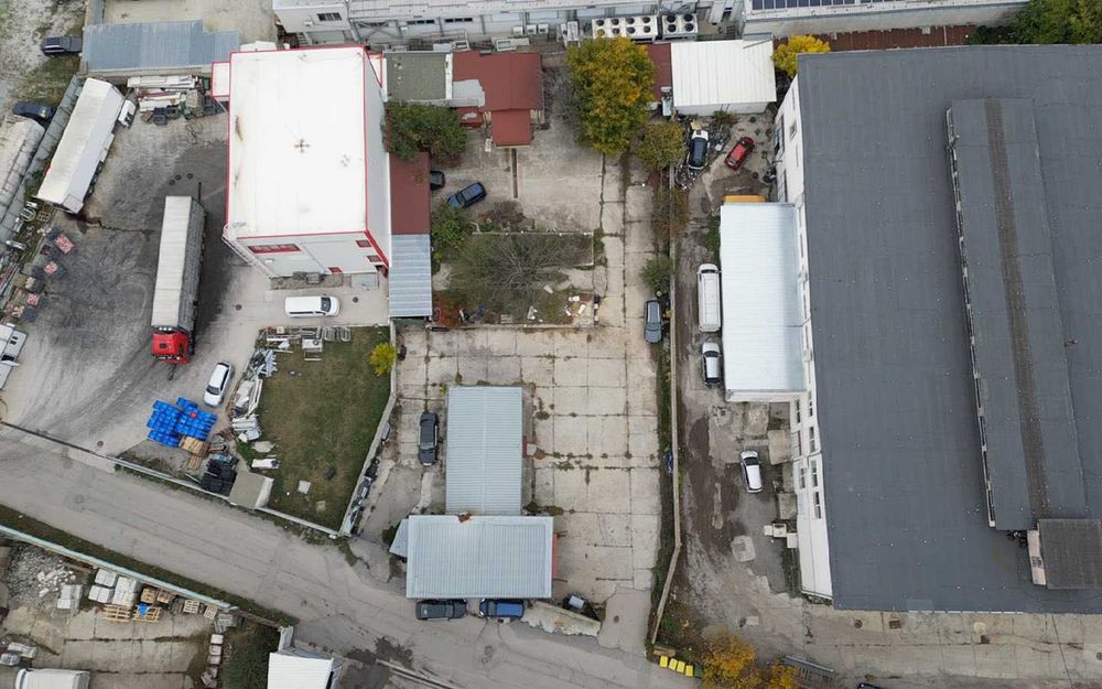 Продава се Промишлена сграда в Търговище, Център - 1628 кв.м за 306 €/кв.м - Снимка #2