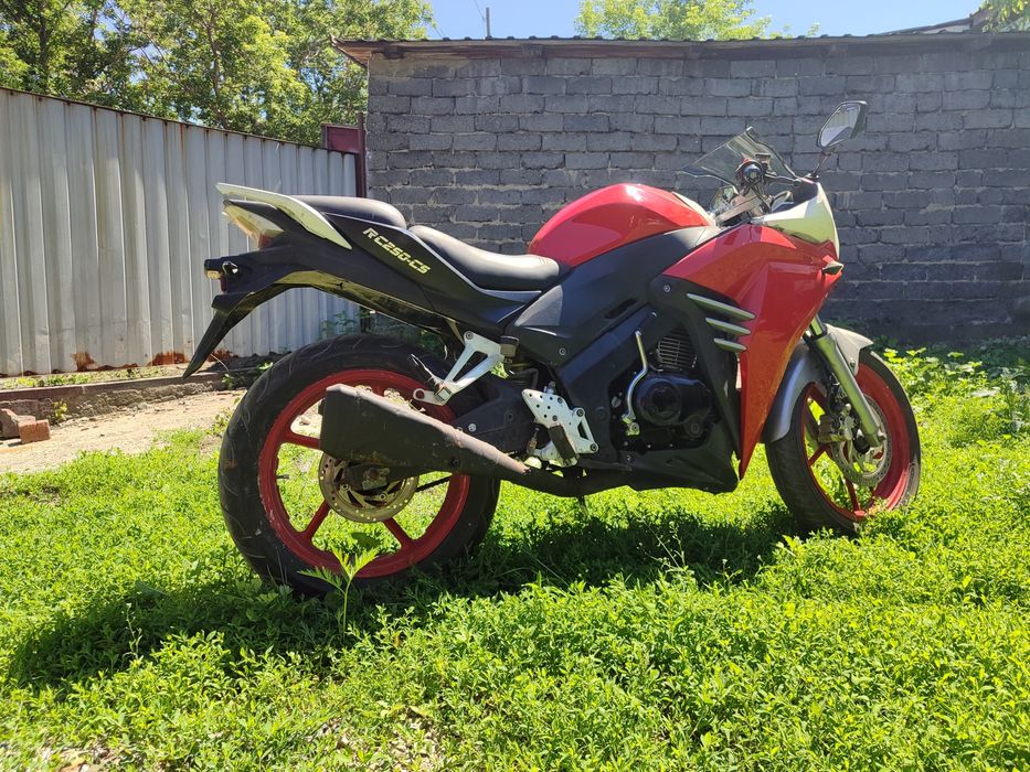 Продам Racer Skyway RC250