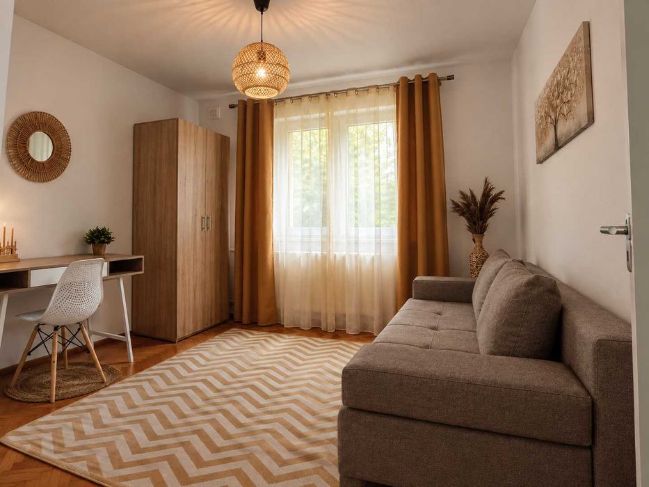 Chirie apartament cu 2 camere decomandate