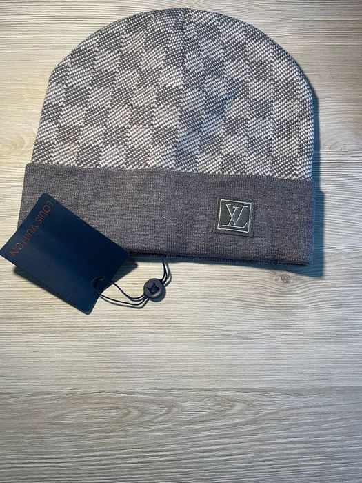 Caciula Louis Vuitton