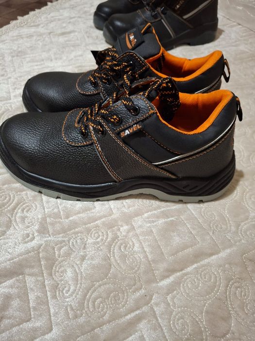 Продам спецобувь зимняя